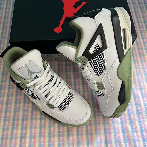 Nike Air Jordan 4 Retro Seafoam Oil Green - Picture 6 of 6